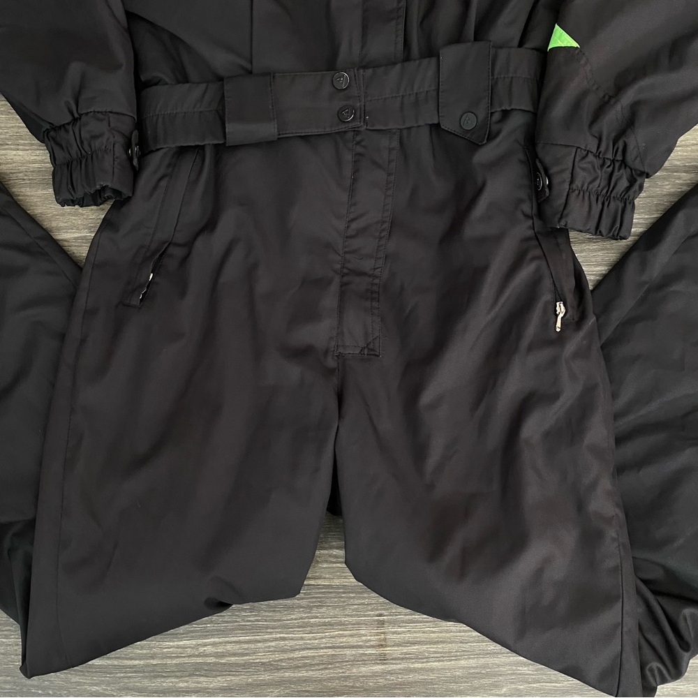 Vintage Black Bear Snow Suit Womens Medium Pink Green Ski Snowboard One Piece - Picture 3 of 14
